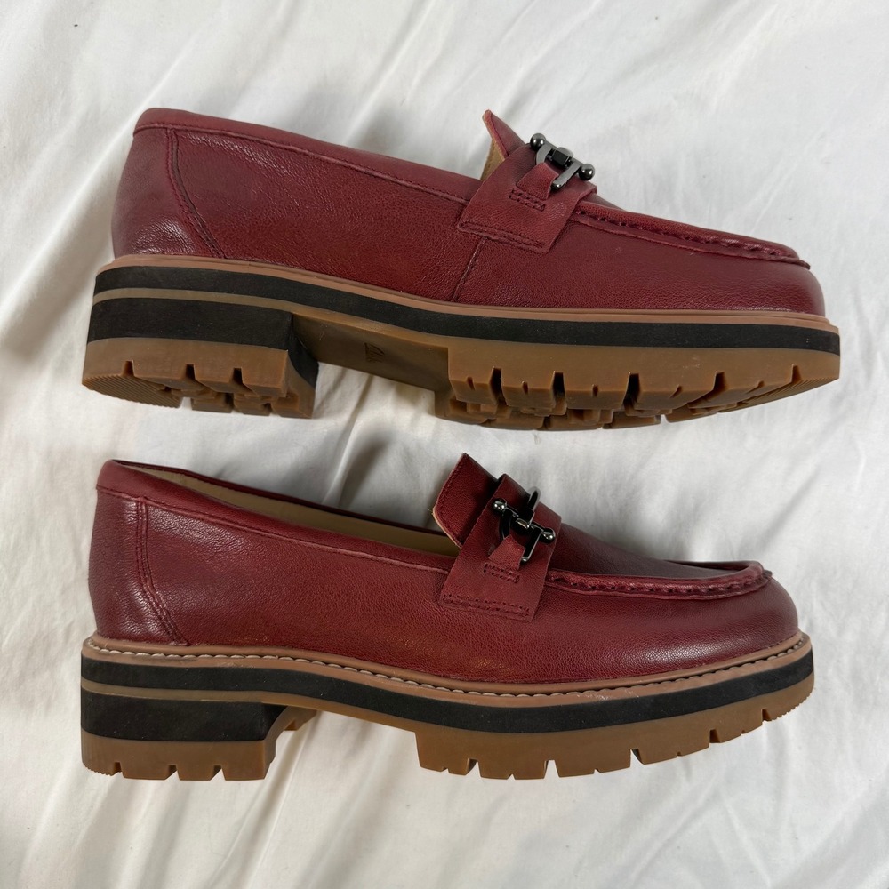 EUC Clarks Womens Burgundy Leather Bit Loafers Lug Sole Platform Shoes 9.5 M - Picture 7 of 9